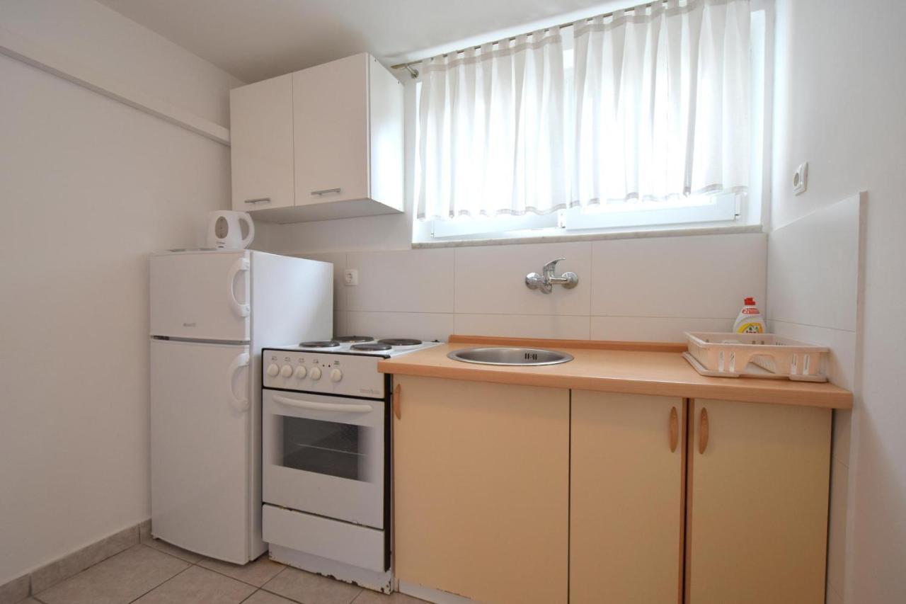Apartments Julia Чизичі Екстер'єр фото